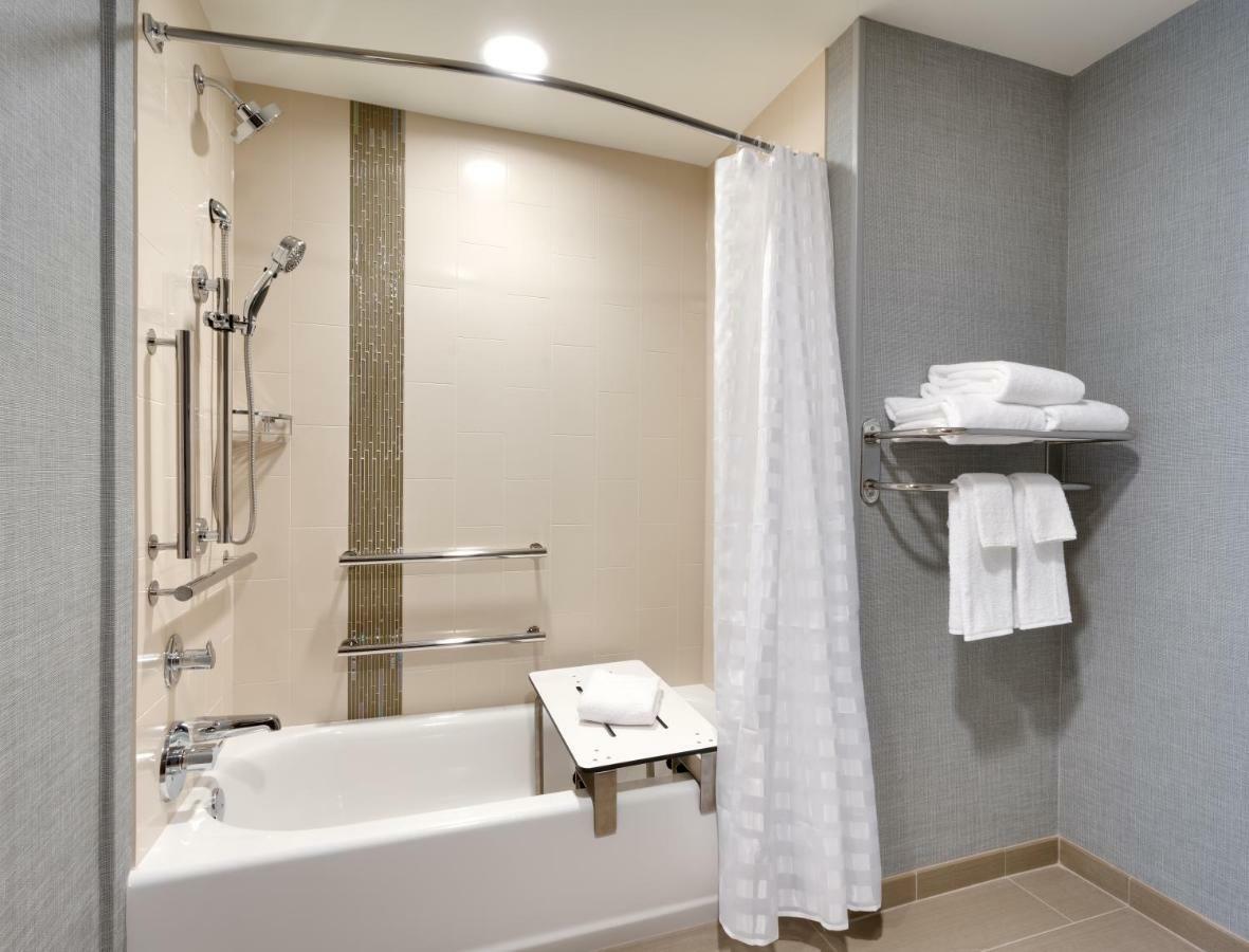Hyatt Place Anchorage-Midtown Экстерьер фото